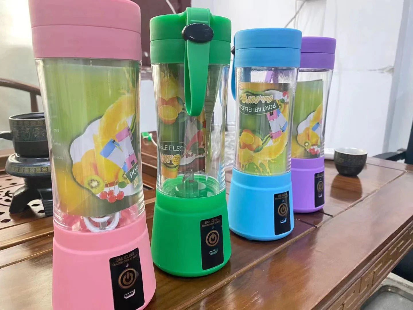 Portable Mini Electric Juicer